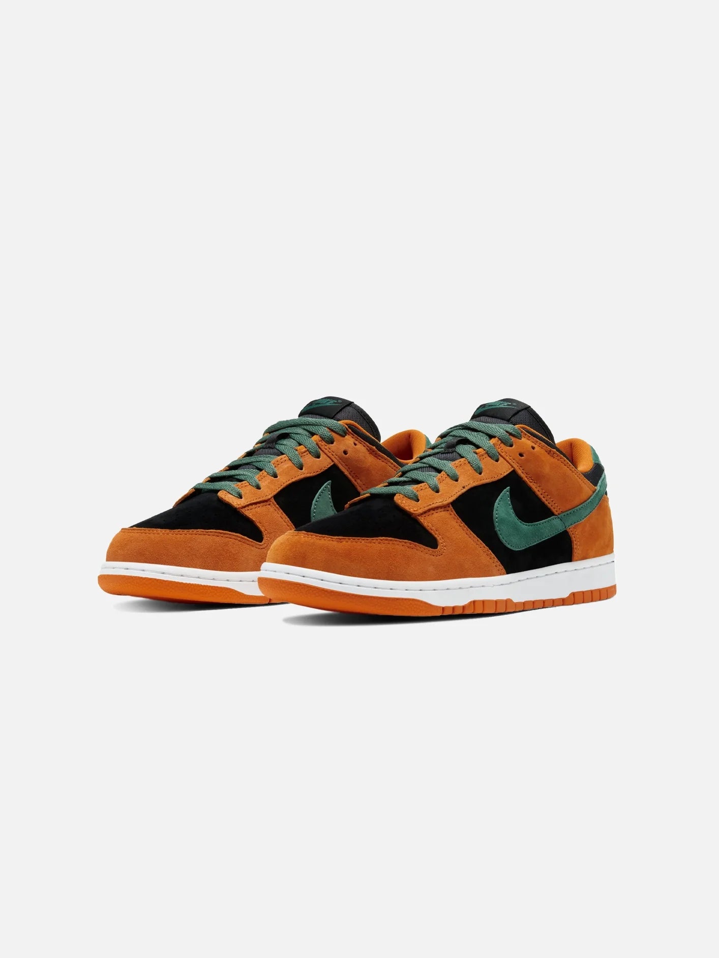 Dunk Low SP Retro "Ceramic"