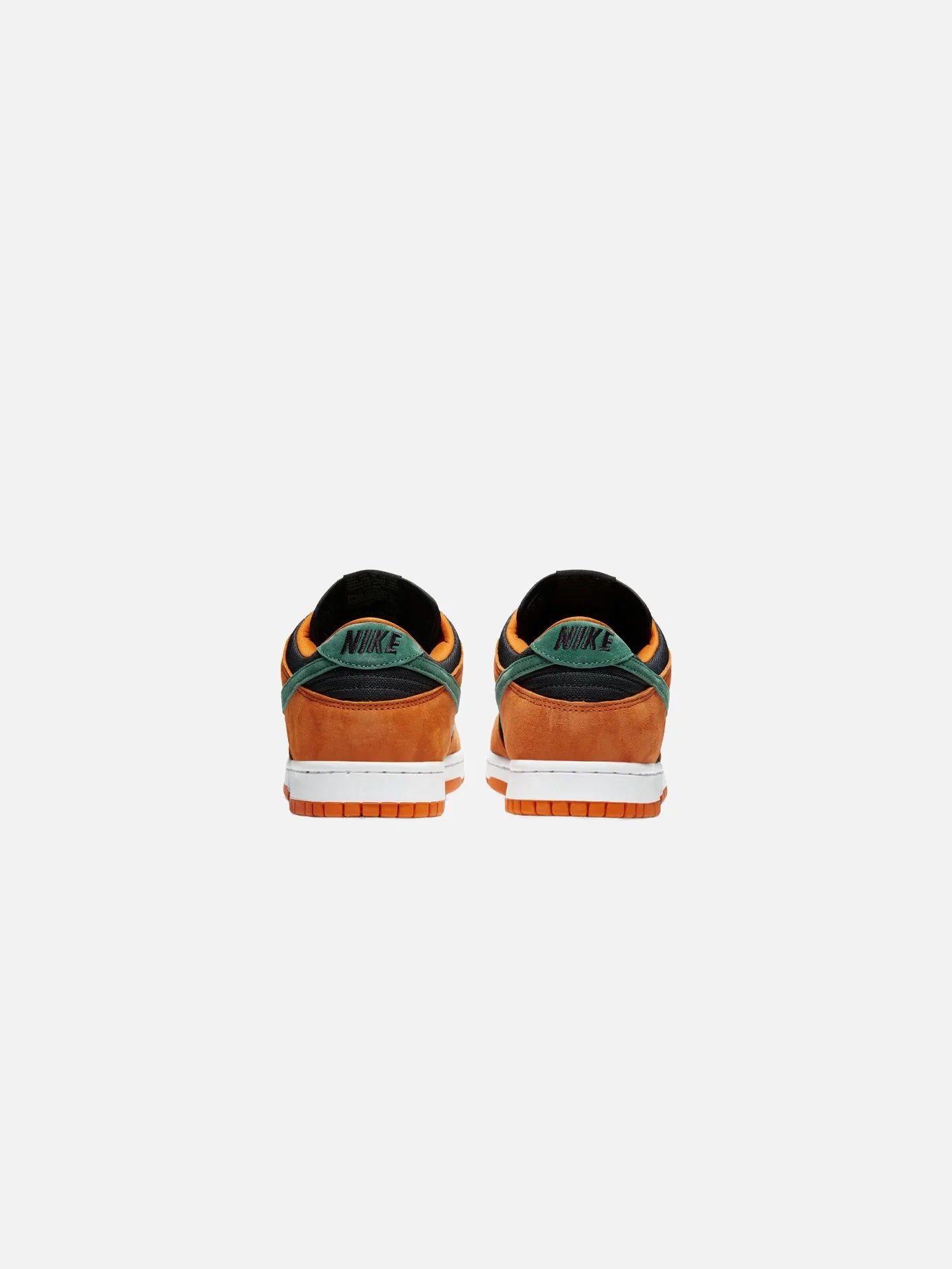Dunk Low SP Retro "Ceramic"