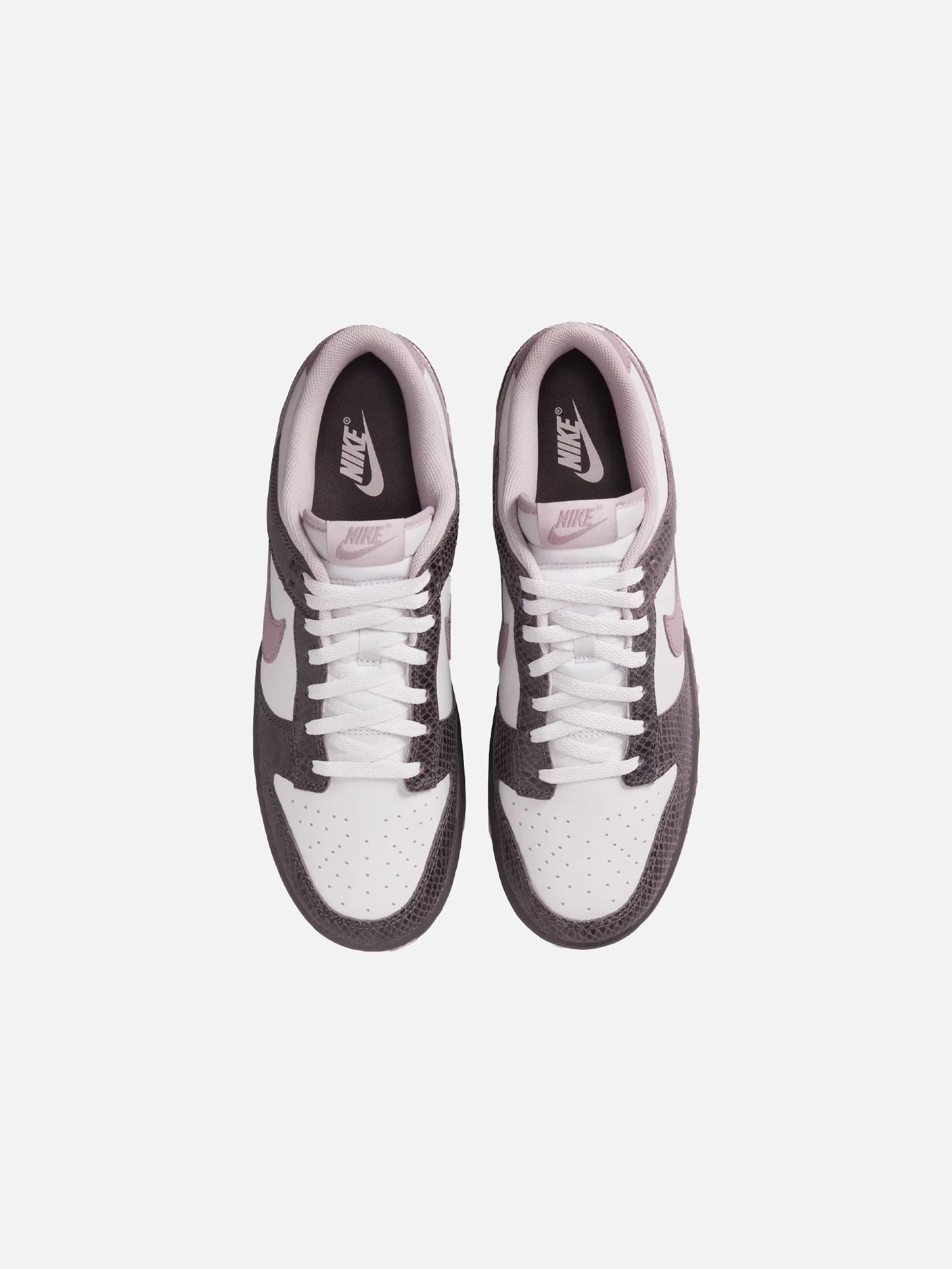 Dunk Low SE "Snakeskin Medium Ash"