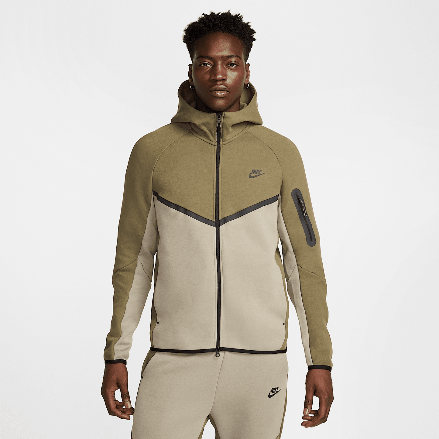 Nike Tech Tam Boy Fermuarlı Windrunner Erkek Kapüşonlu Üstü