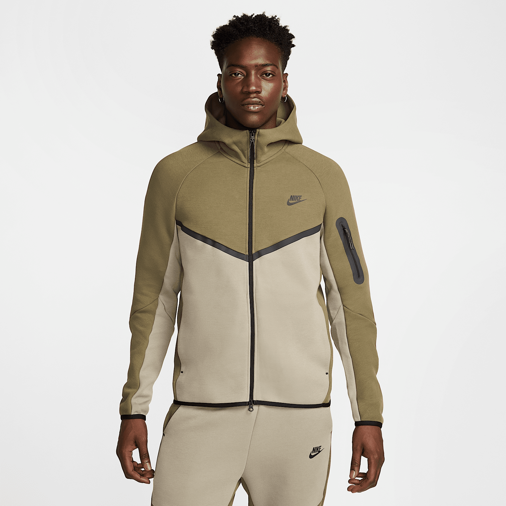 Nike Tech Tam Boy Fermuarlı Windrunner Erkek Kapüşonlu Üstü